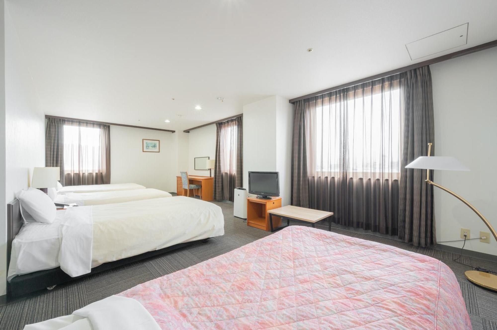 Royal Seaside Bbh Group Hotel 4*